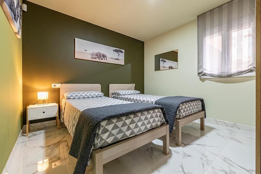 5 Stelle Piscina, Jacuzzi, Wifi - 2 Min Dal Mare Lägenhet Miami Playa Exteriör bild