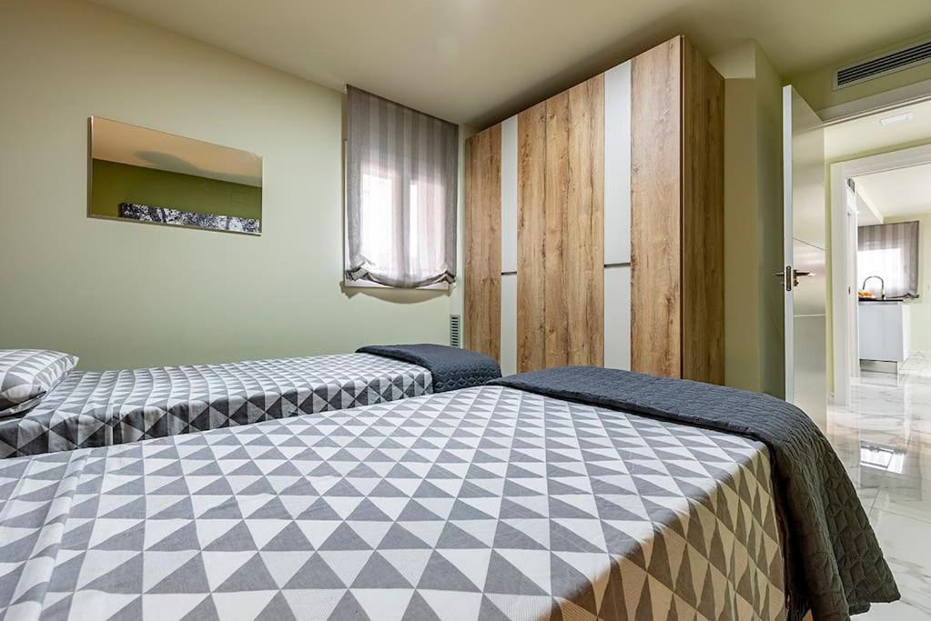 5 Stelle Piscina, Jacuzzi, Wifi - 2 Min Dal Mare Lägenhet Miami Playa Exteriör bild