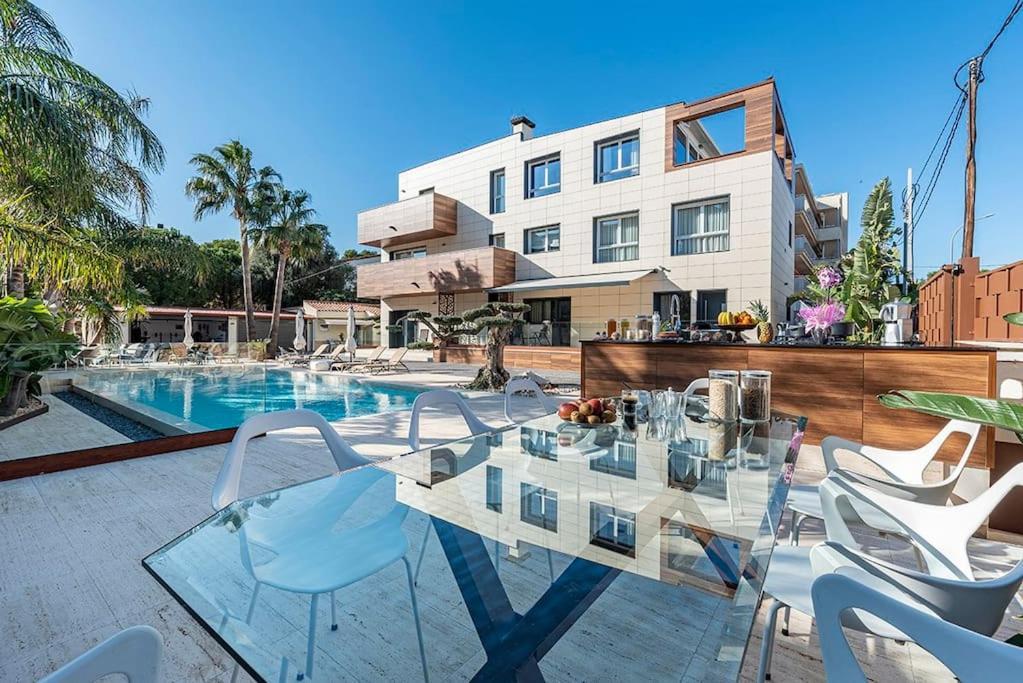5 Stelle Piscina, Jacuzzi, Wifi - 2 Min Dal Mare Lägenhet Miami Playa Exteriör bild