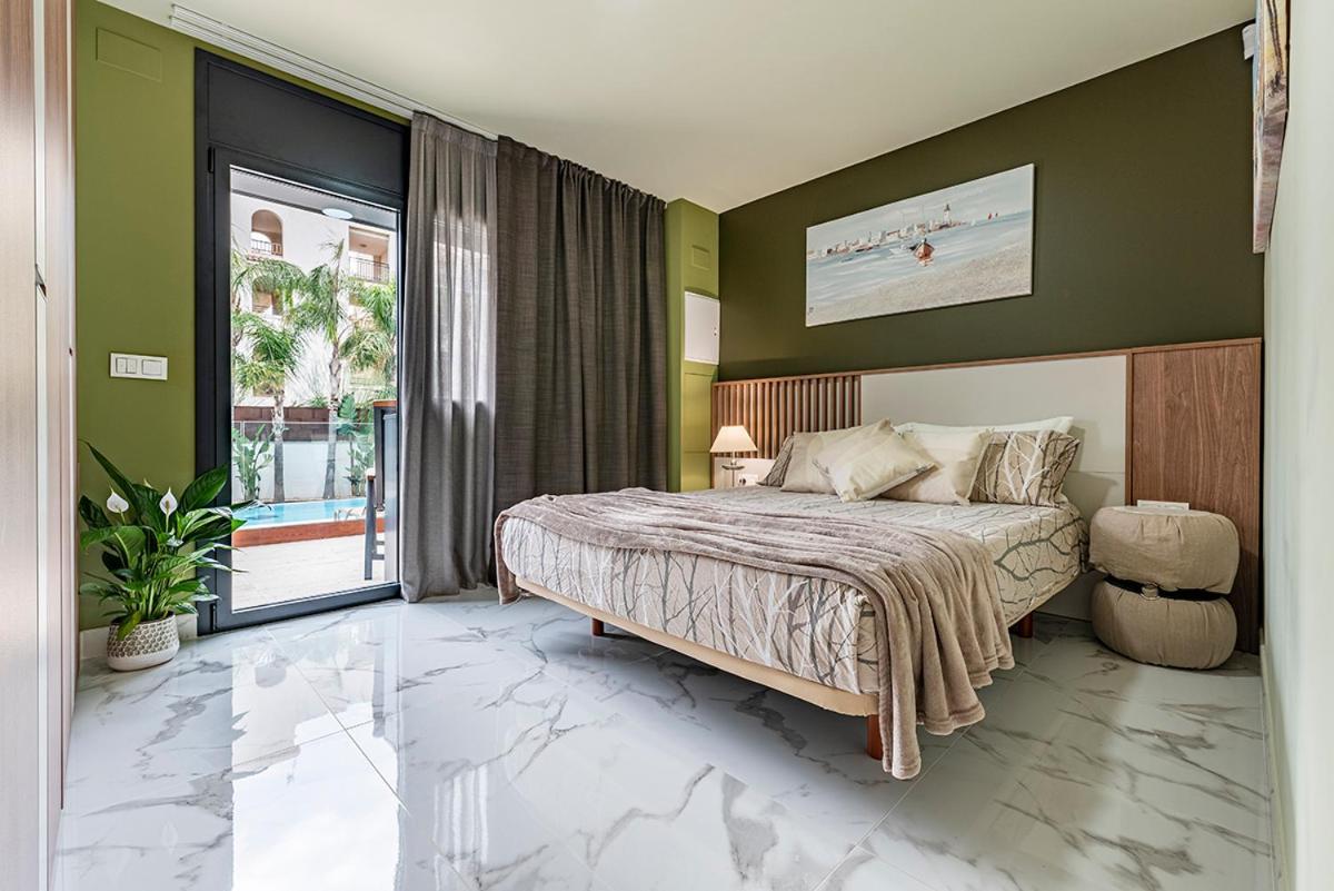 5 Stelle Piscina, Jacuzzi, Wifi - 2 Min Dal Mare Lägenhet Miami Playa Exteriör bild